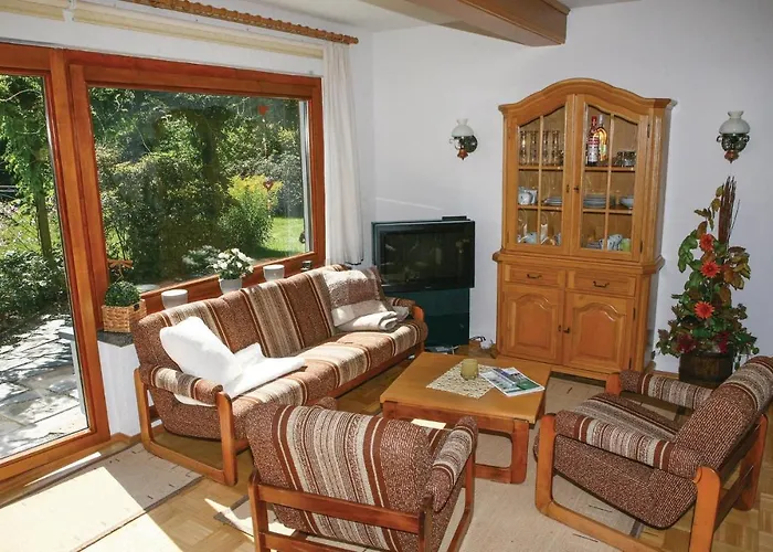 Дом отдыха Beautiful In Lengenfeldplohn *